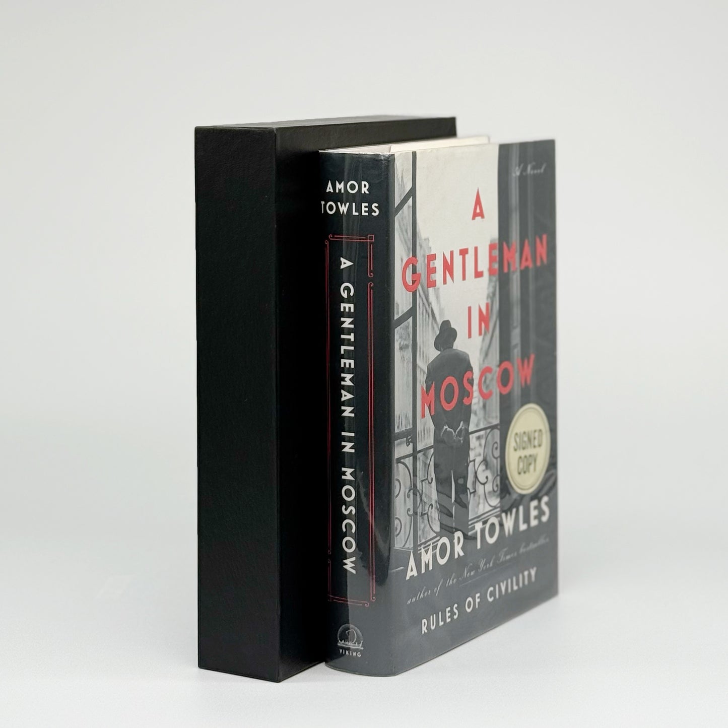 Towles, Amor - A Gentleman in Moscow (Signed)