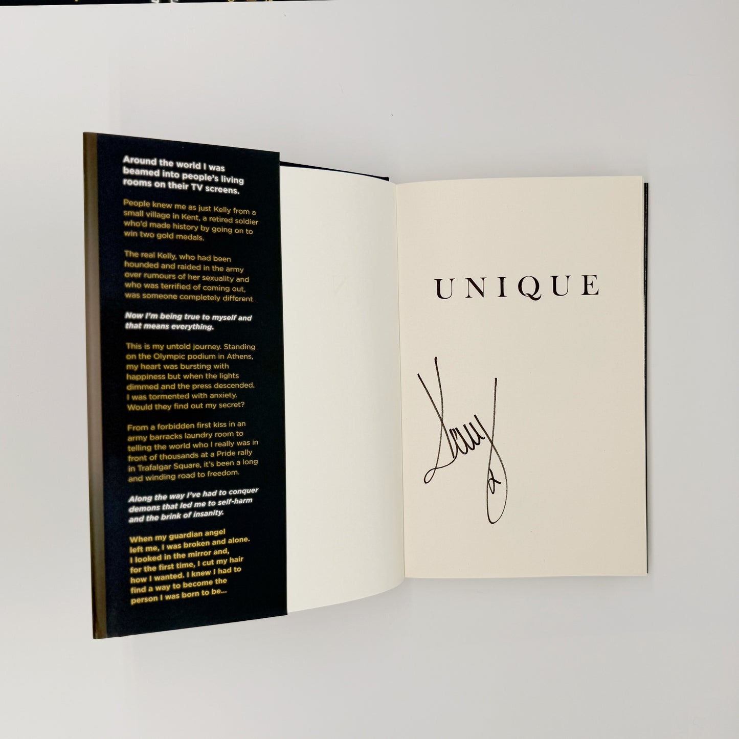 Holmes, Kelly - Unique (Signed)