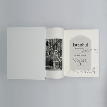 Pamuk, Orhan - Istanbul (Signed)