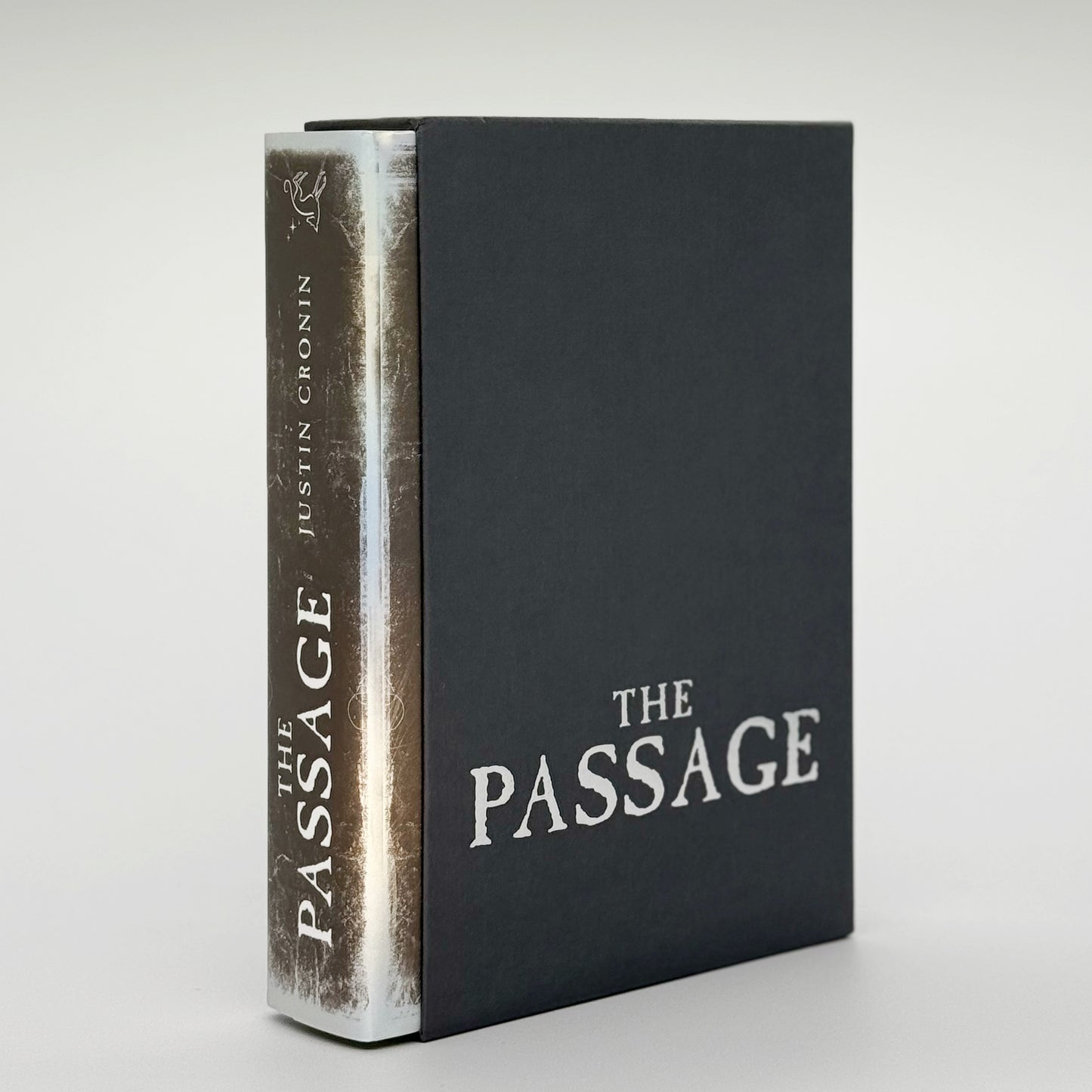 Cronin, Justin - The Passage (Signed)