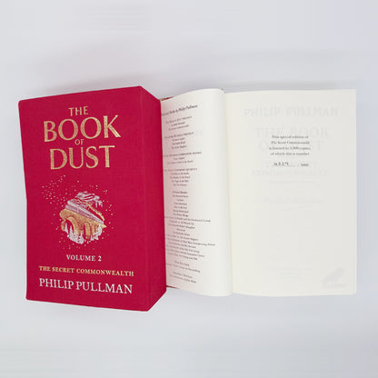 Pullman, Philip - The Secret Commonwealth Vol 2: The Book of Dust (Signed)