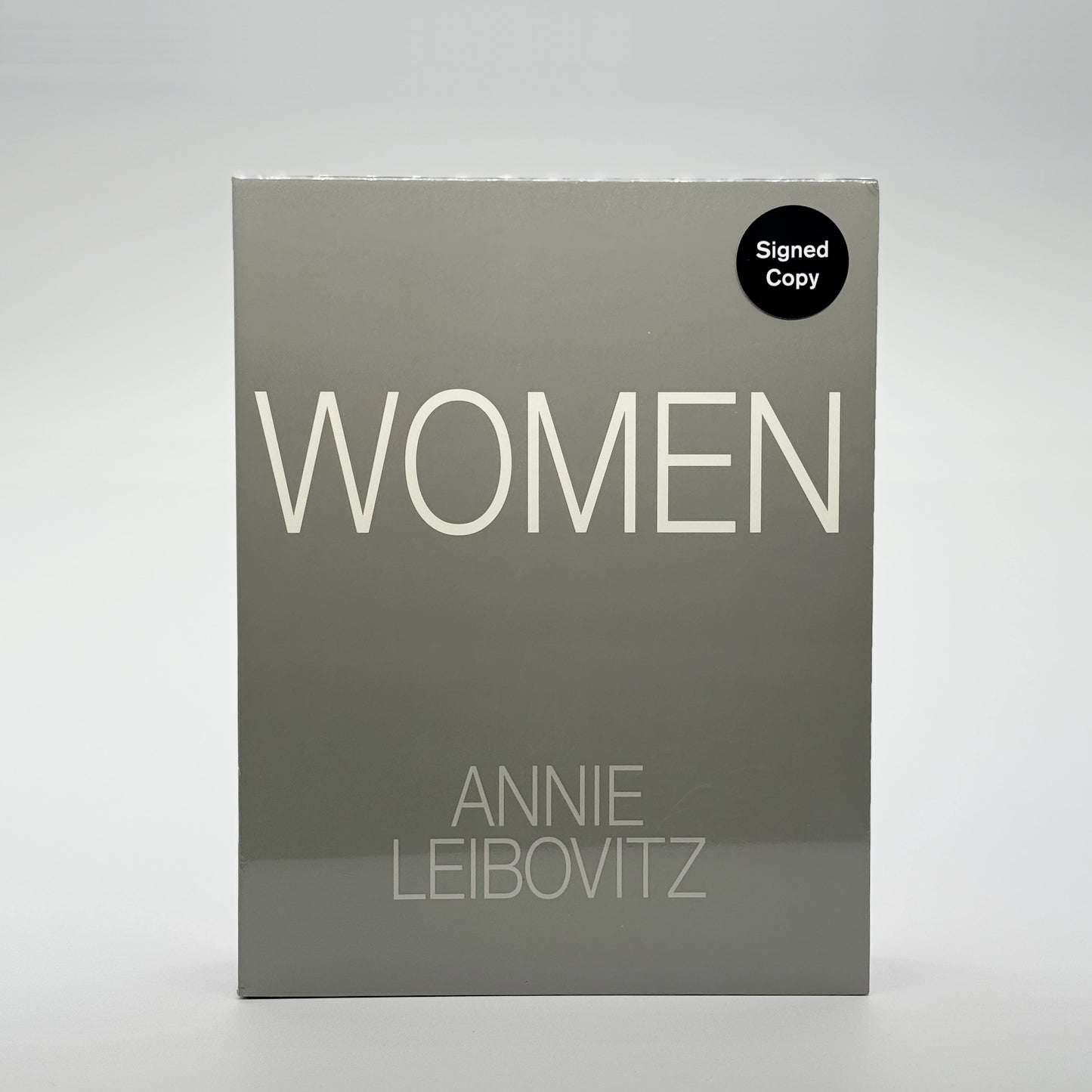 Leibovitz, Annie - Women (Signed)